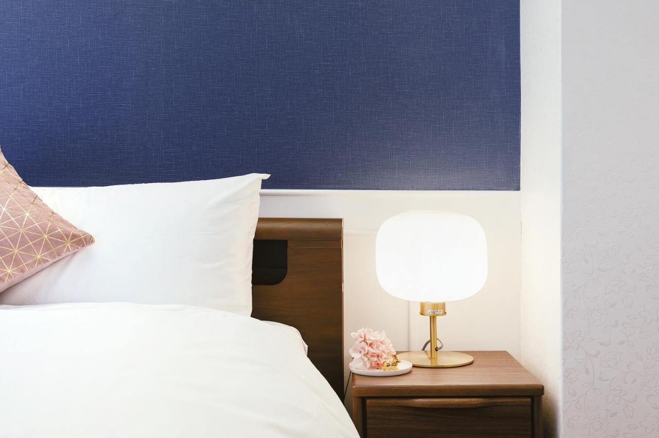 Cherry Blooming Tokyo- All Suite Boutique Hotel 东京伊樱里-中央区全套房艺术酒店 Exterior photo