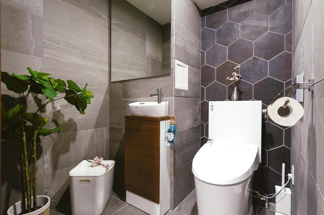 Cherry Blooming Tokyo- All Suite Boutique Hotel 东京伊樱里-中央区全套房艺术酒店 Exterior photo